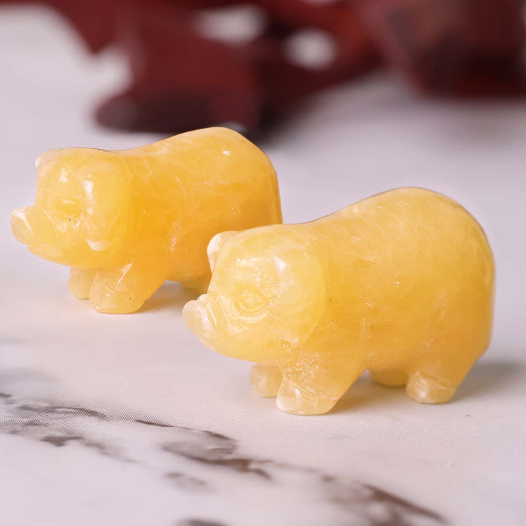 Yellow Calcite Pig