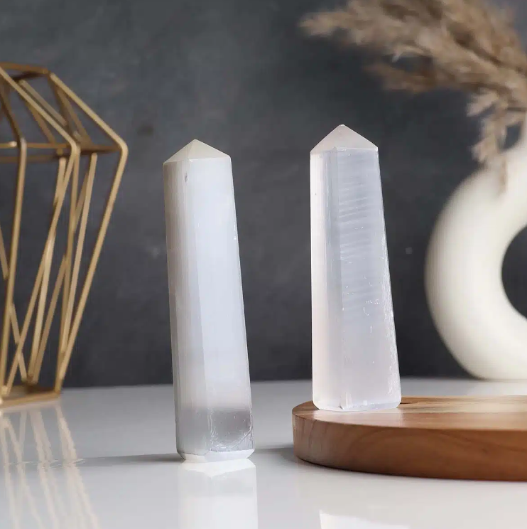 Selenite Tower Point