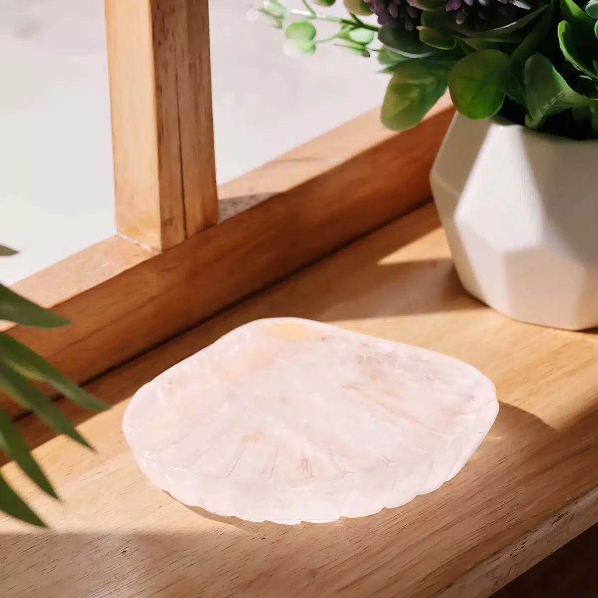 clear-quartz-shell-3.jpg
