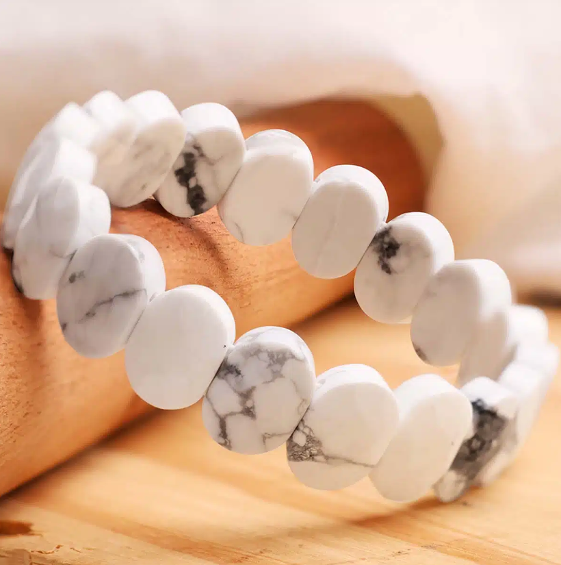 Howlite Oval Faceted Bracelet