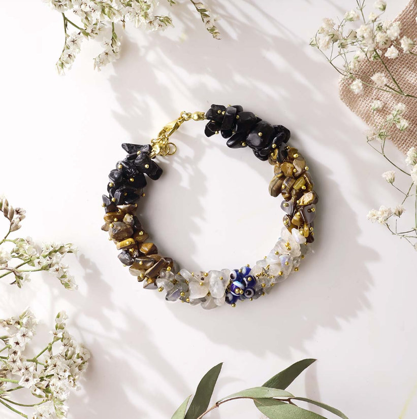Protection Chips Bunch Bracelet