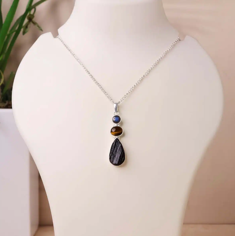 Protection Pendant Silver