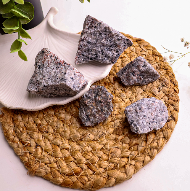 Yooperlite Raw Stone