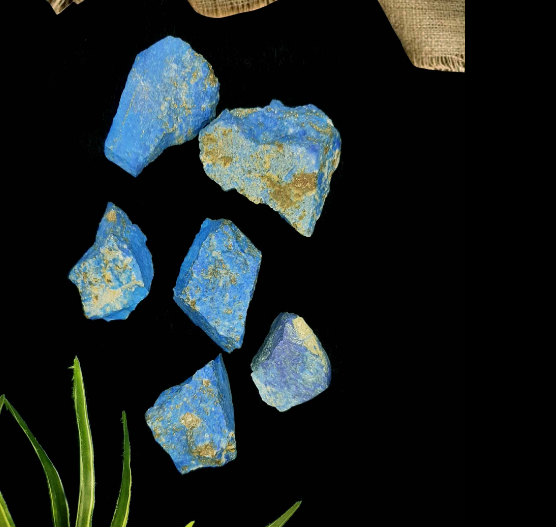 Lapis Lazuli Raw Stone (Medium Quality)